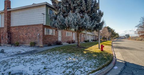 562 Smithridge Park, Reno, NV 89502 Photo