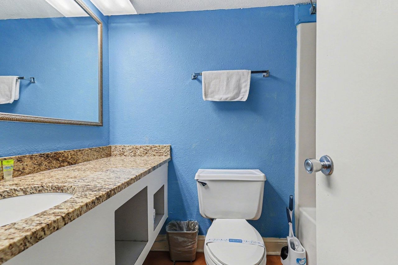 1205 S Ocean Blvd. Photo 21