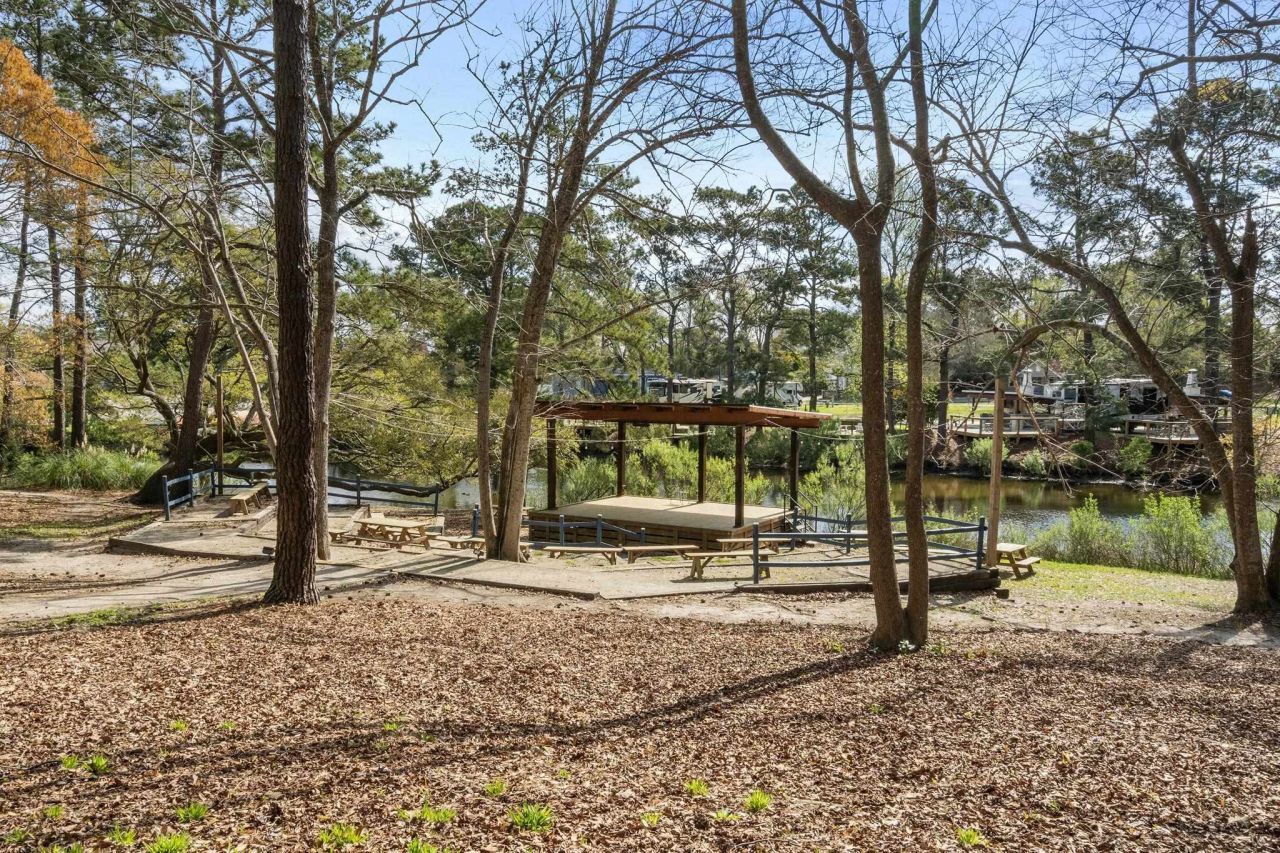 613 5th Ave. S Photo 36