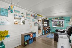 613 5th Ave. S photo 4