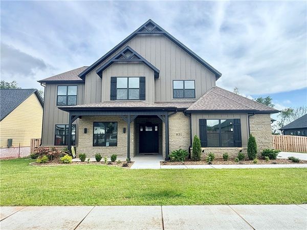 831 Greenhorn Street, Bentonville, AR 72712