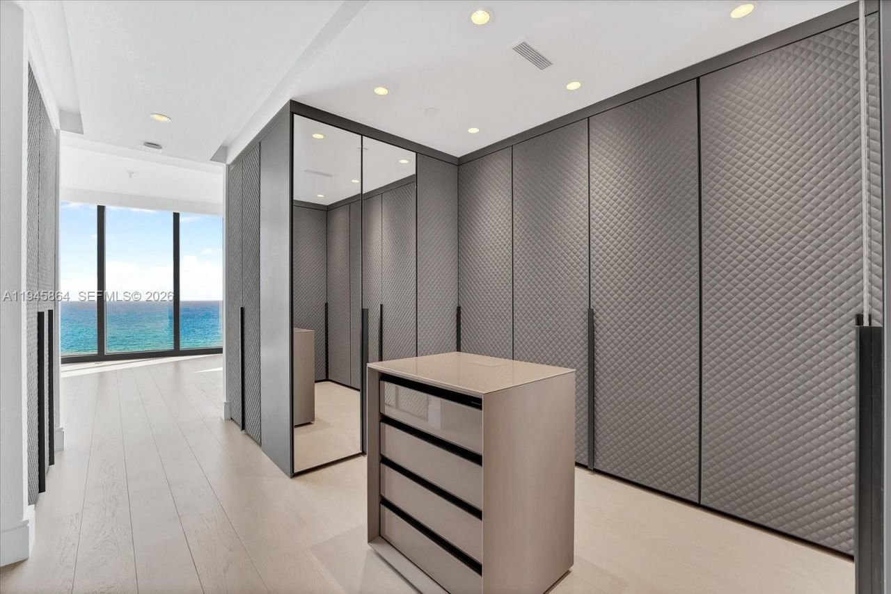 17975 Collins Ave, Unit N1801, Sunny Isles Beach, FL 33160 Photo