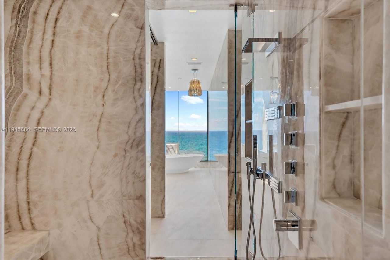 17975 Collins Ave, Unit N1801, Sunny Isles Beach, FL 33160 Photo