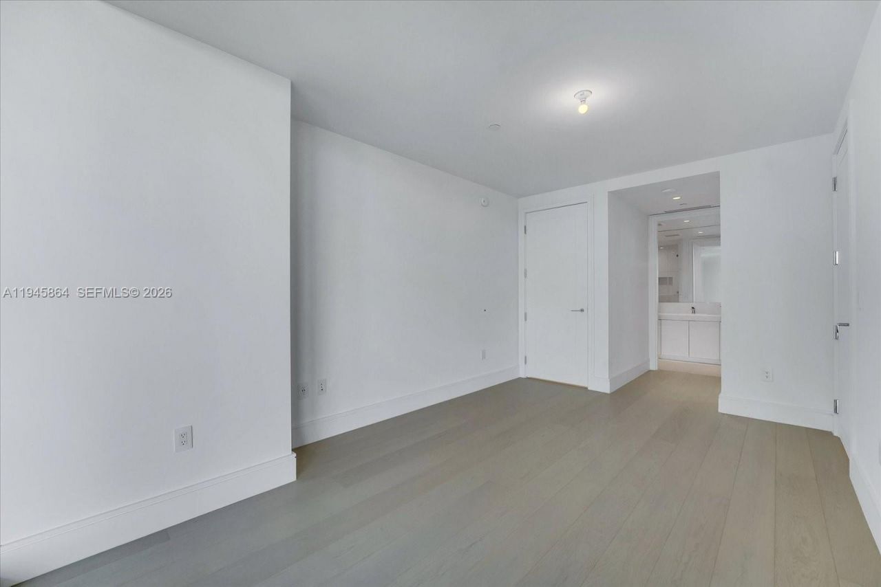 17975 Collins Ave, Unit N1801, Sunny Isles Beach, FL 33160 Photo