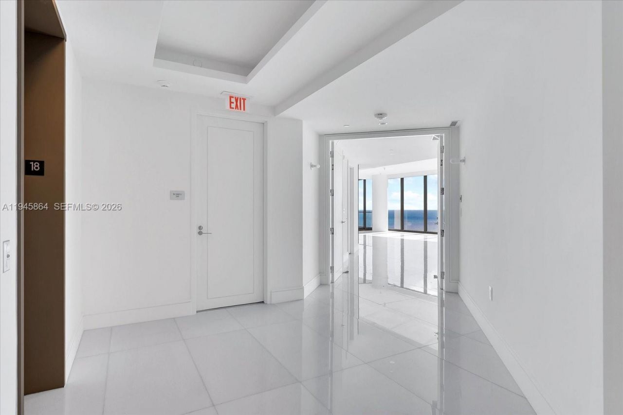 17975 Collins Ave, Unit N1801, Sunny Isles Beach, FL 33160 Photo