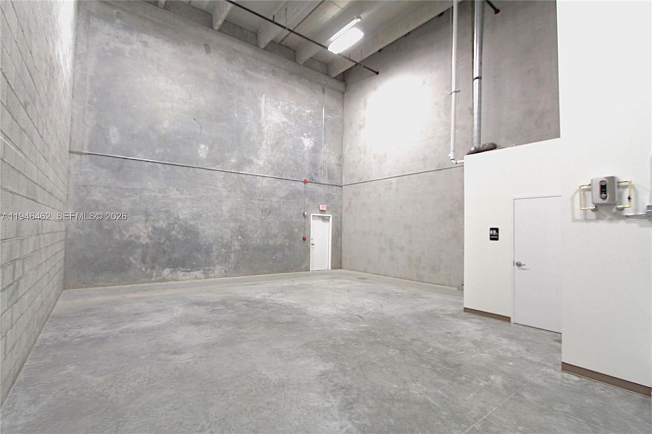 10889 NW 17th St, Unit 152, Sweetwater, FL 33172 Photo