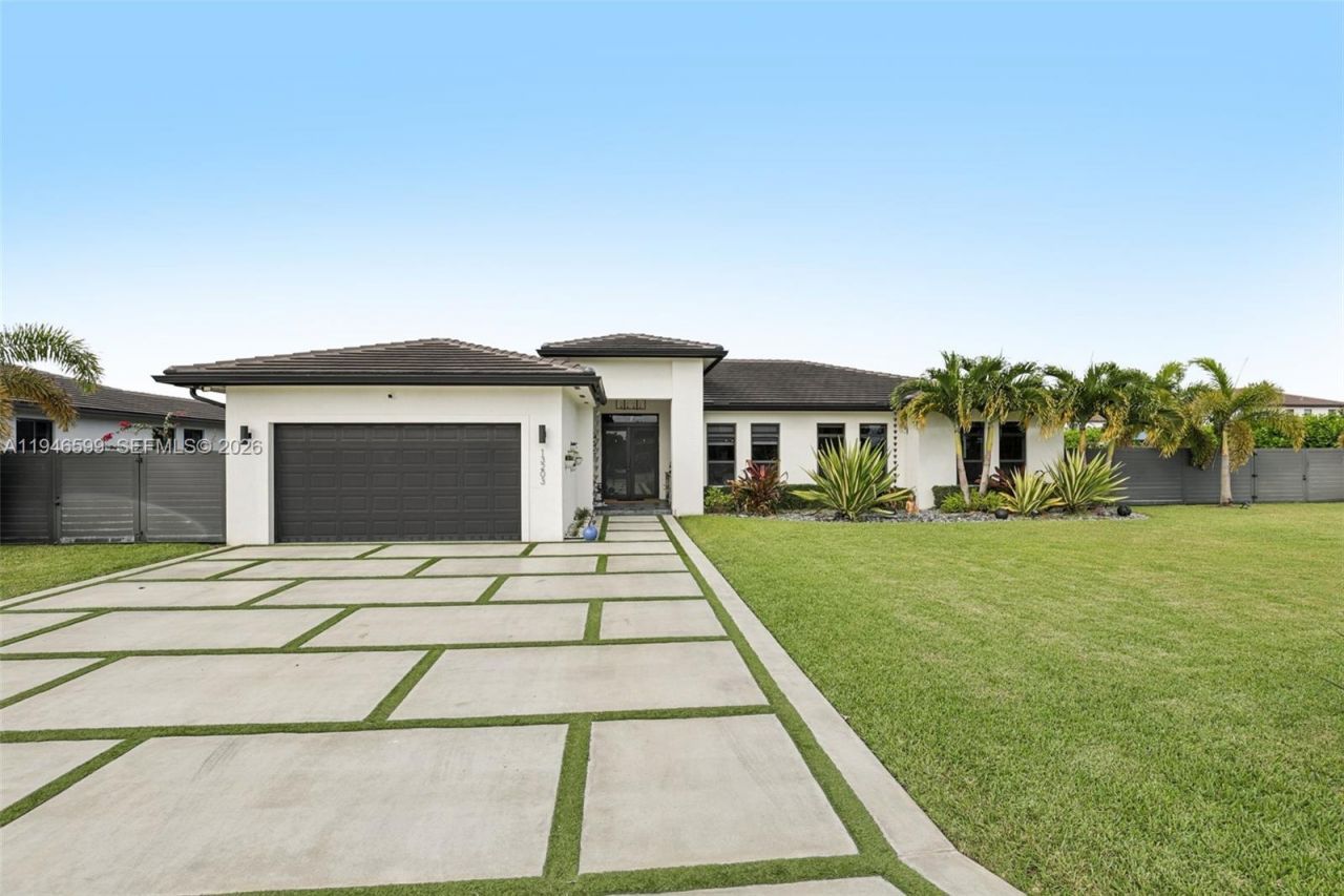 13203 SW 228th St, Miami, FL 33170 Photo