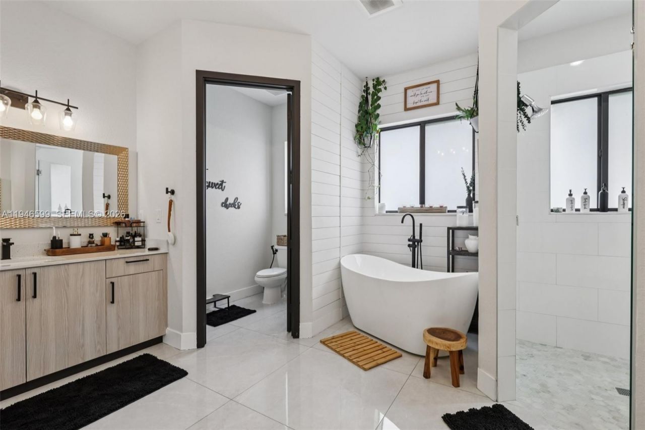 13203 SW 228th St, Miami, FL 33170 Photo