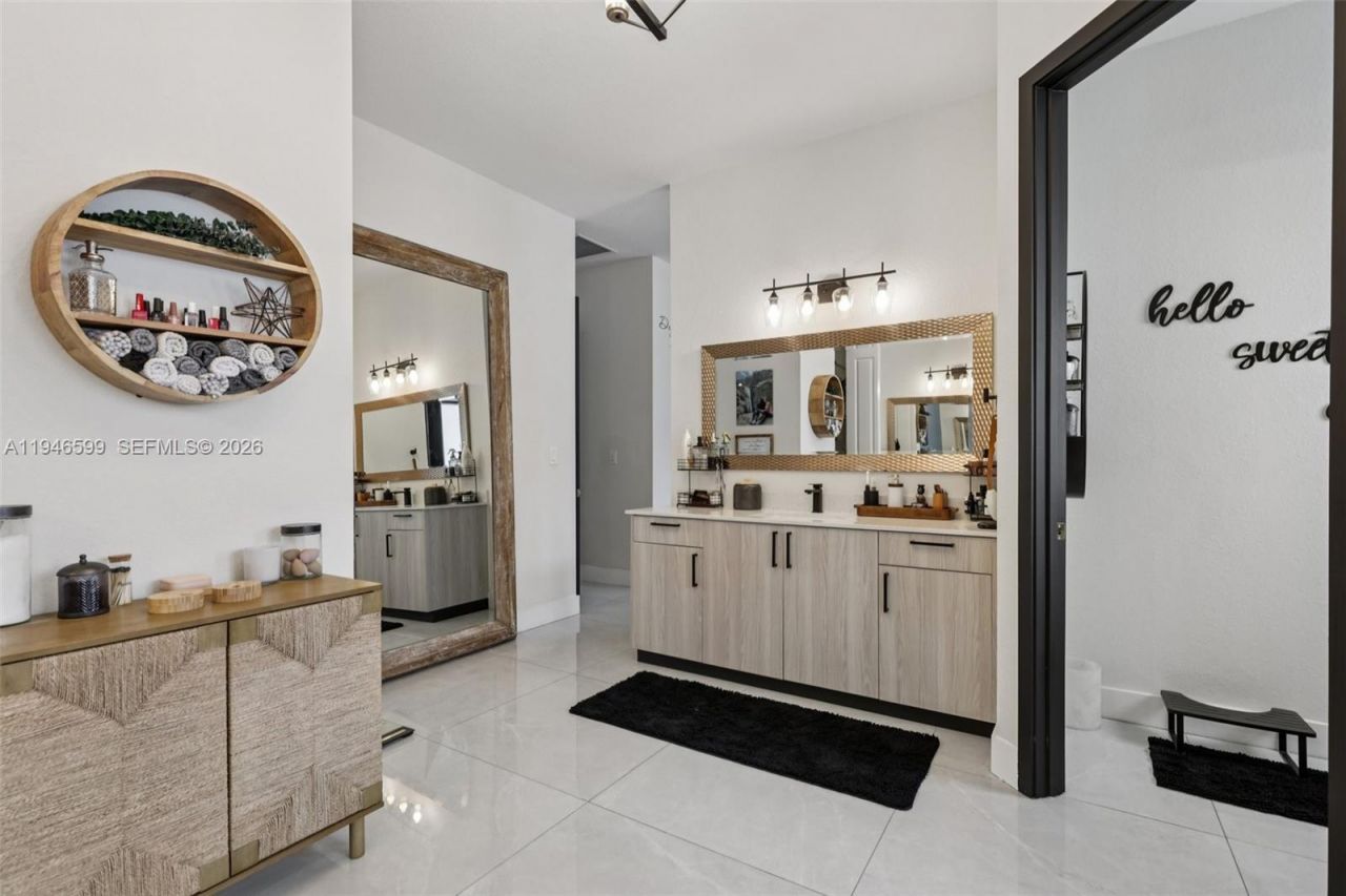 13203 SW 228th St, Miami, FL 33170 Photo