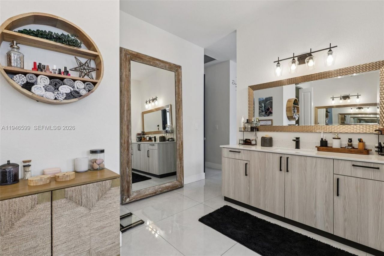 13203 SW 228th St, Miami, FL 33170 Photo