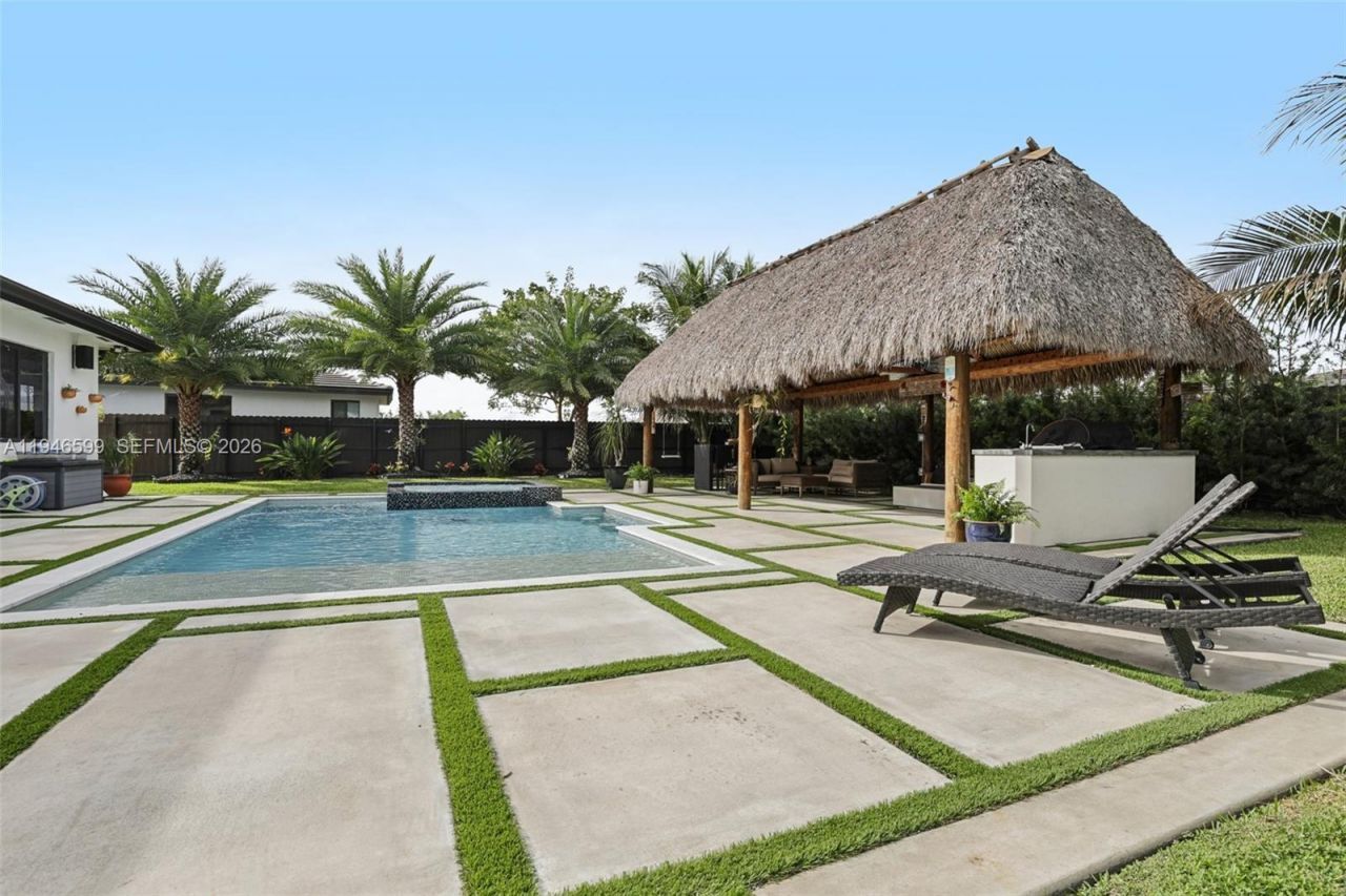 13203 SW 228th St, Miami, FL 33170 Photo