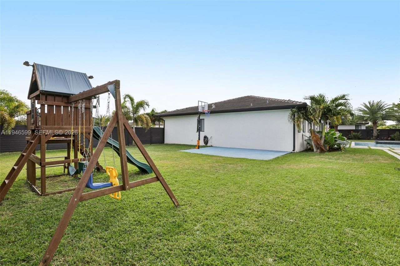 13203 SW 228th St, Miami, FL 33170 Photo