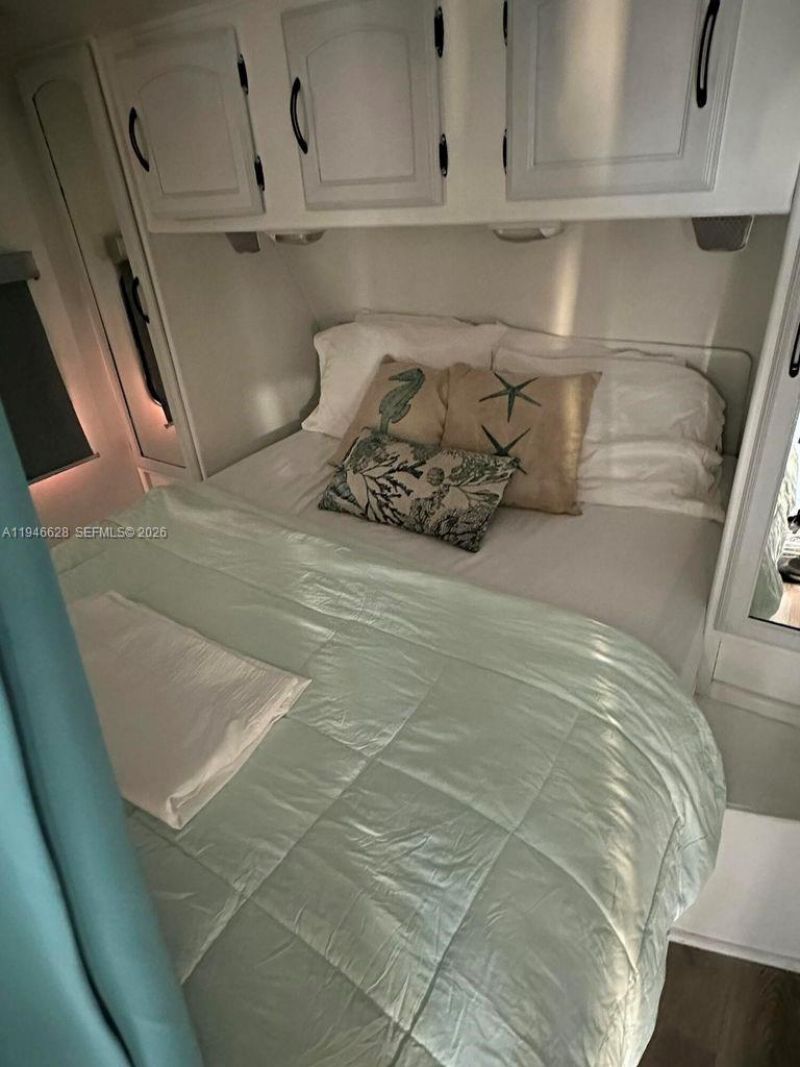 325 Calusa #9, Key Largo, FL 33037 Photo