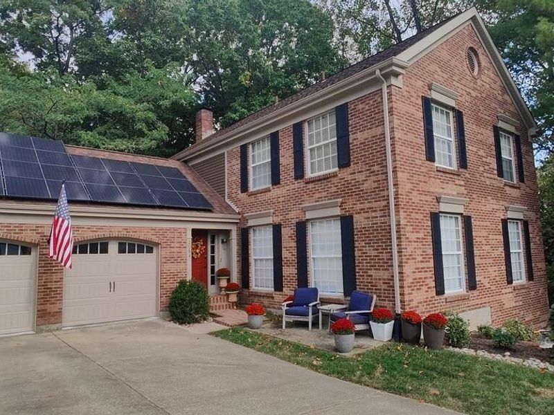 2084 Lakelyn Court, Crescent Springs, KY 41017 Photo 1