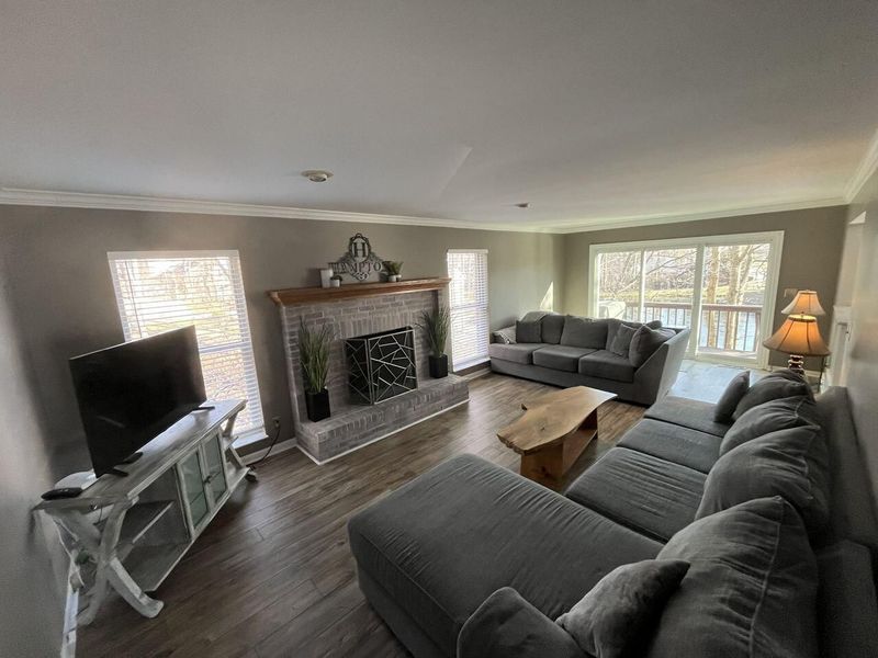 2084 Lakelyn Court, Crescent Springs, KY 41017 Photo 3