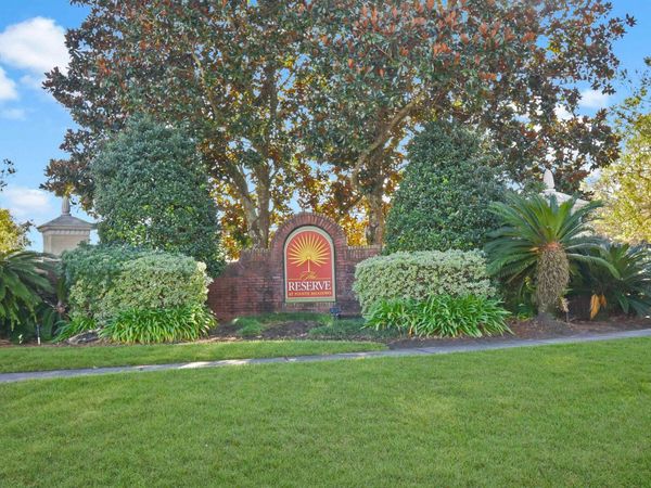 7800 Point Meadows Dr, Unit 333, Jacksonville, FL 32256