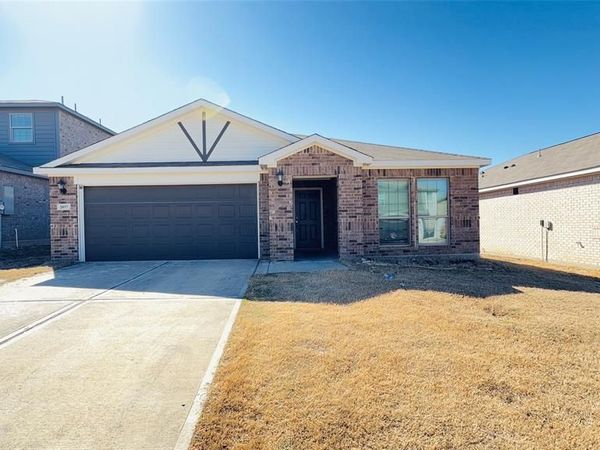 2037 Delta Downs Drive, Seagoville, TX 75159