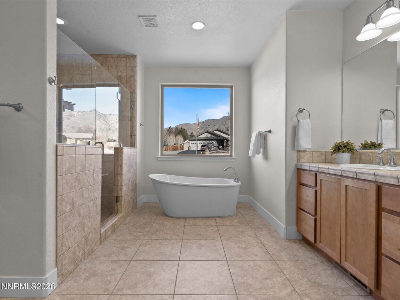 5585 E Hidden Valley Drive, Reno, NV 89502 Photo