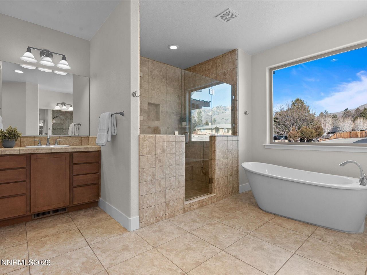 5585 E Hidden Valley Drive, Reno, NV 89502 Photo