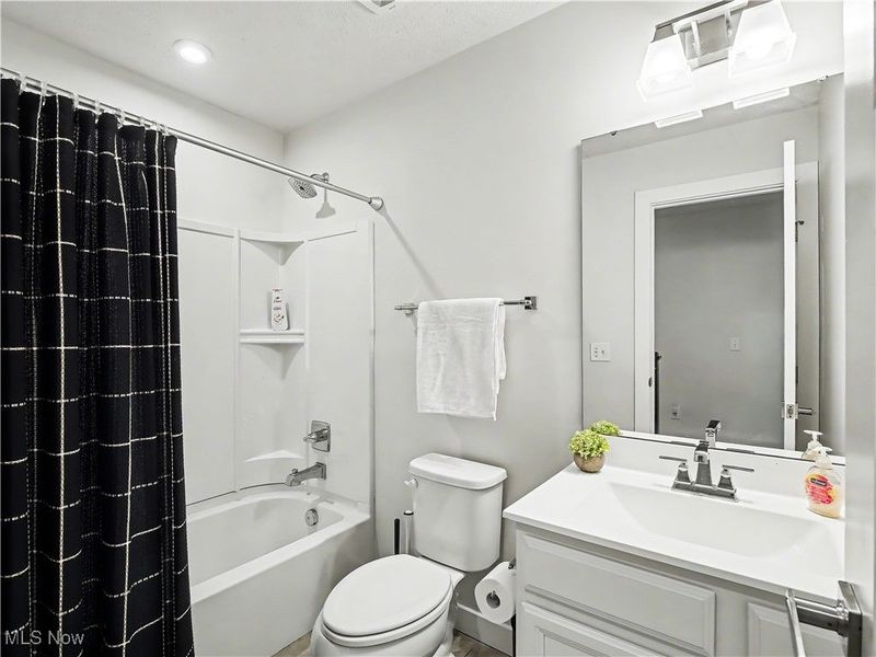 36312 Thornbury Street, North Ridgeville, OH 44039 Photo 35