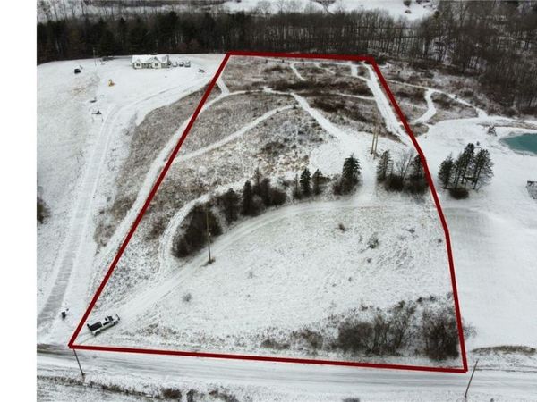 Haught Road, Cambridge, OH 43725