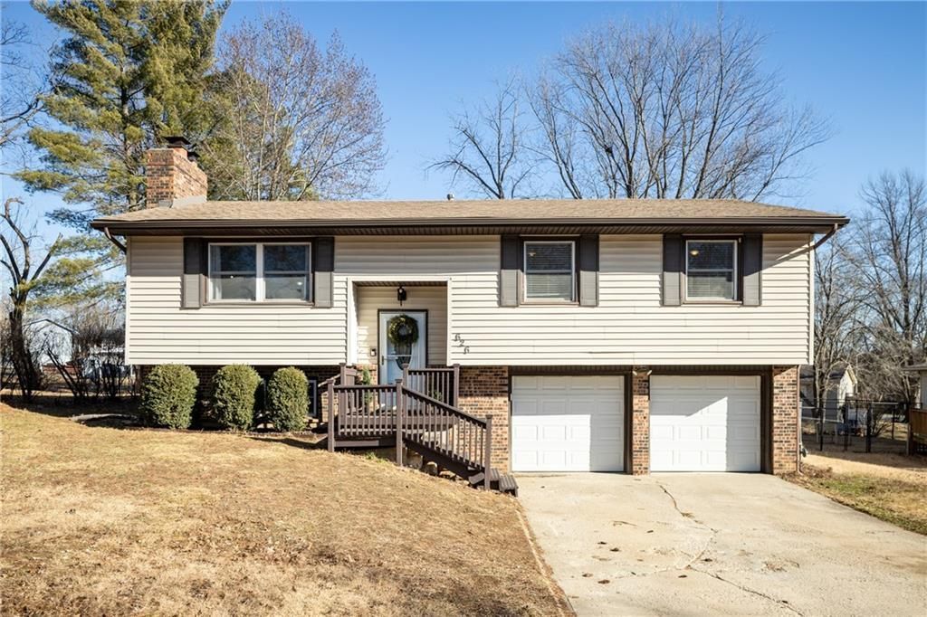 626 Jill Ann Drive, Knob Noster, MO 65336 Main Photo