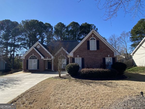 2935 Meadow Gate Way, Loganville, GA 30052