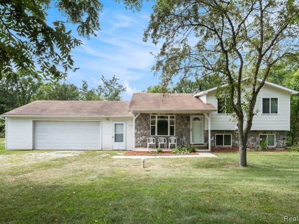 1490 Gage Road, Holly Twp, MI 48442
