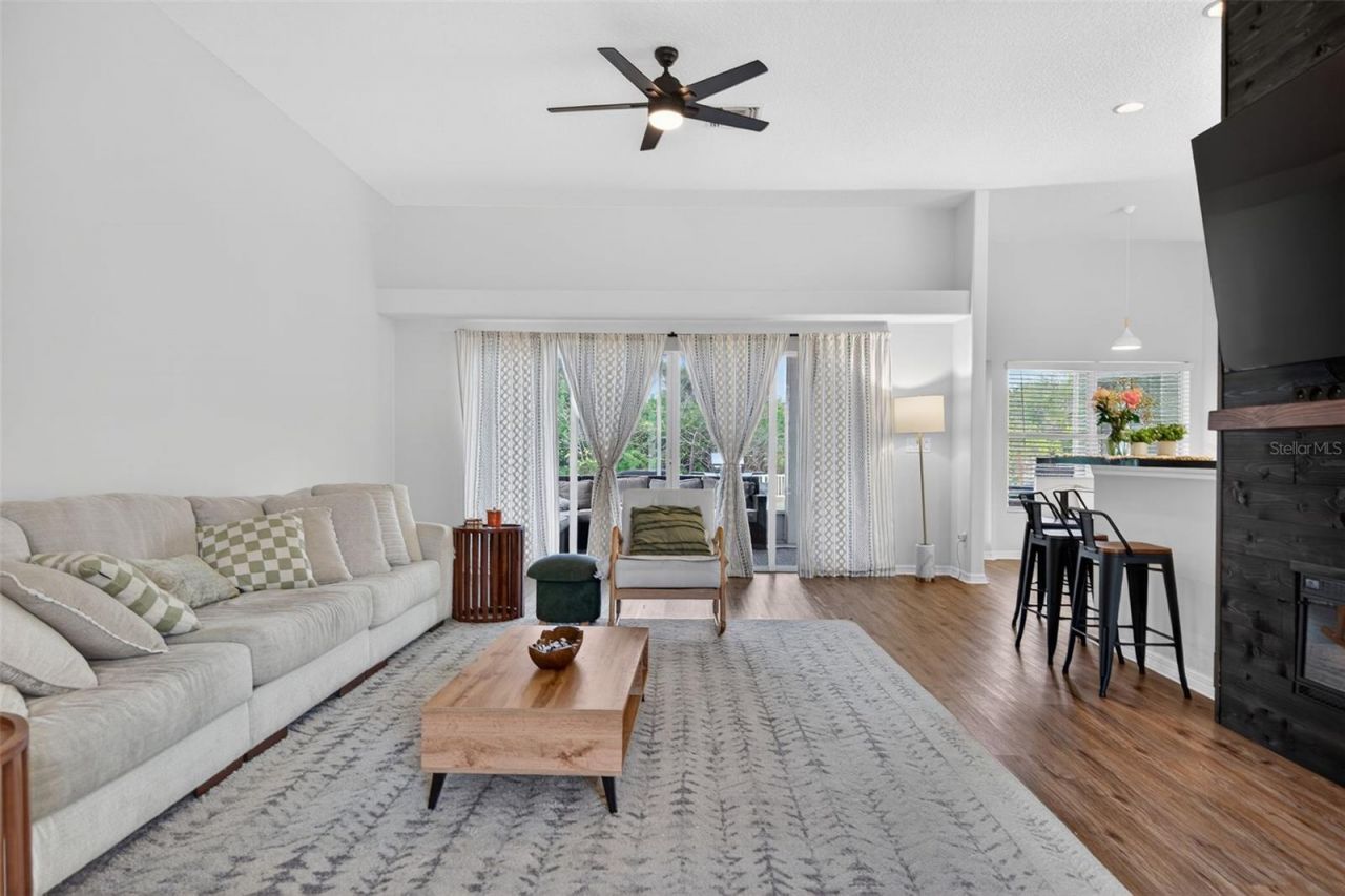 6325 35th Avenue Circle E, Palmetto, FL 34221 Photo