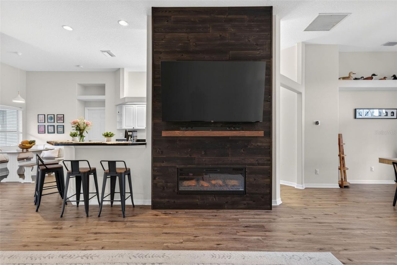 6325 35th Avenue Circle E, Palmetto, FL 34221 Photo