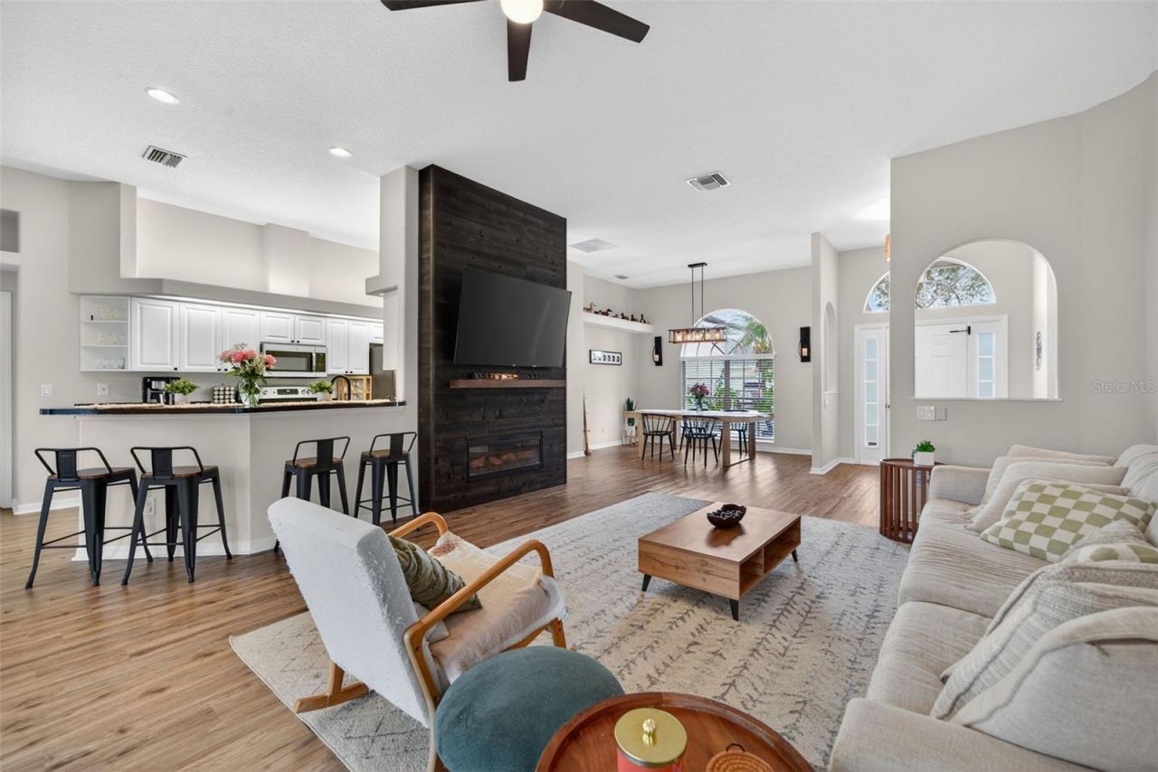 6325 35th Avenue Circle E, Palmetto, FL 34221 Photo