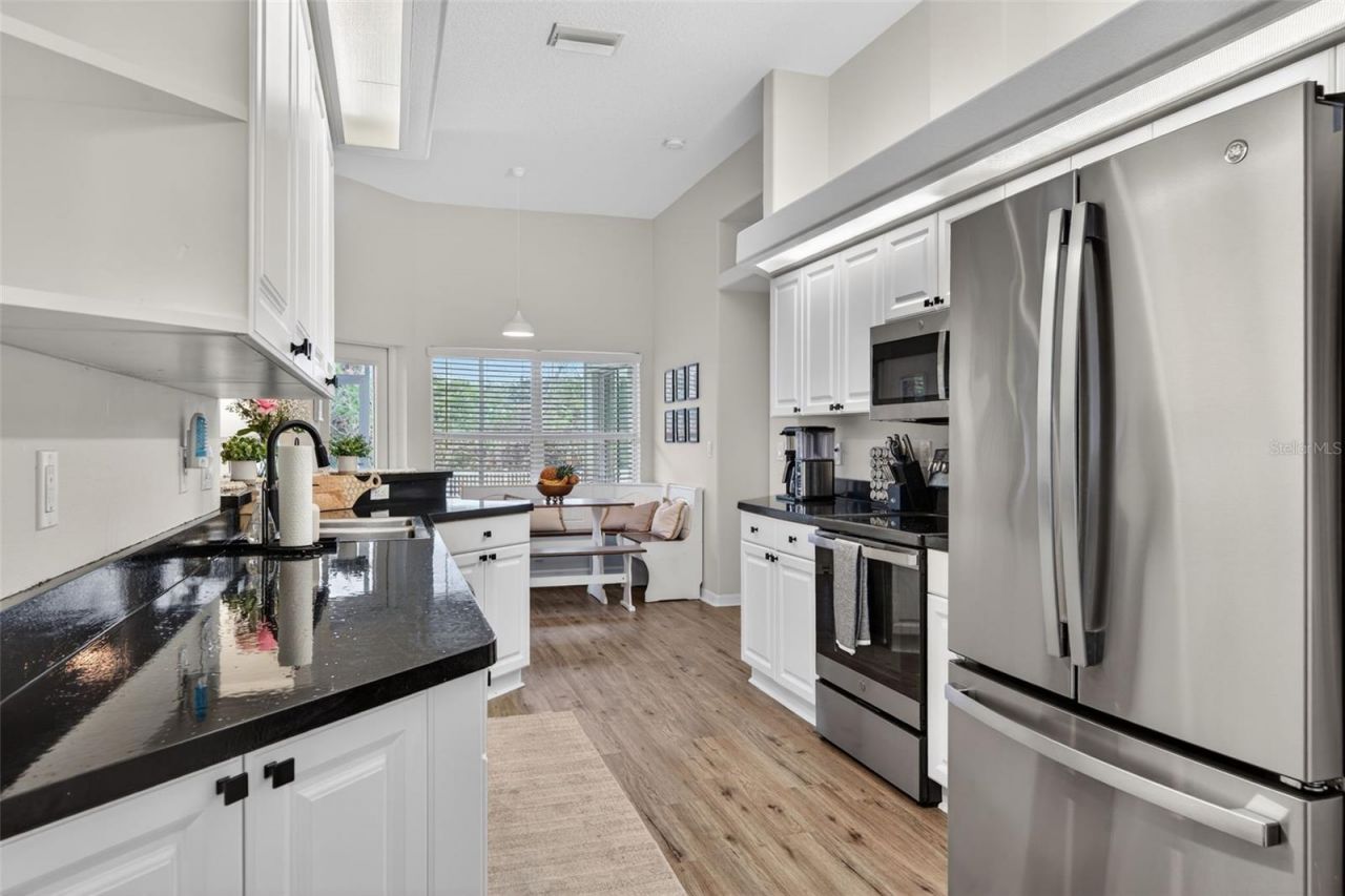 6325 35th Avenue Circle E, Palmetto, FL 34221 Photo