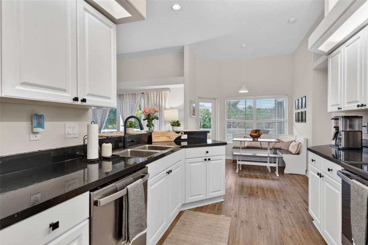 6325 35th Avenue Circle E, Palmetto, FL 34221 Photo