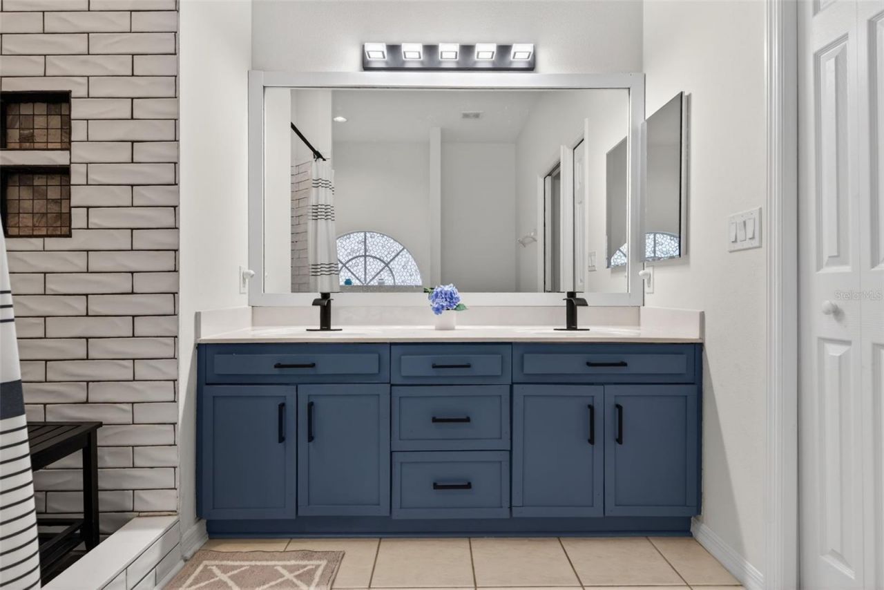 6325 35th Avenue Circle E, Palmetto, FL 34221 Photo