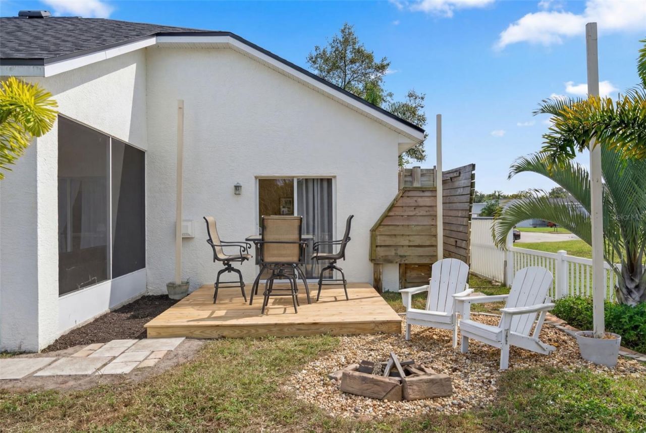 6325 35th Avenue Circle E, Palmetto, FL 34221 Photo