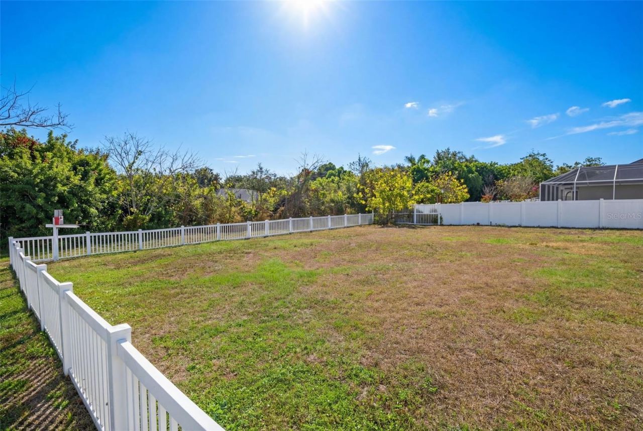 6325 35th Avenue Circle E, Palmetto, FL 34221 Photo