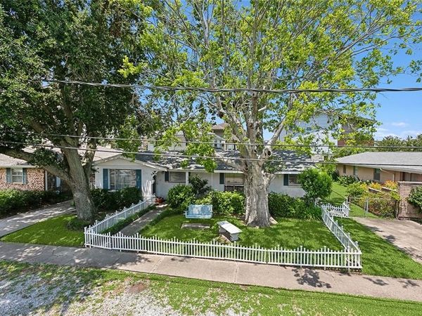 1514 OCEAN Drive, Metairie, LA 70005