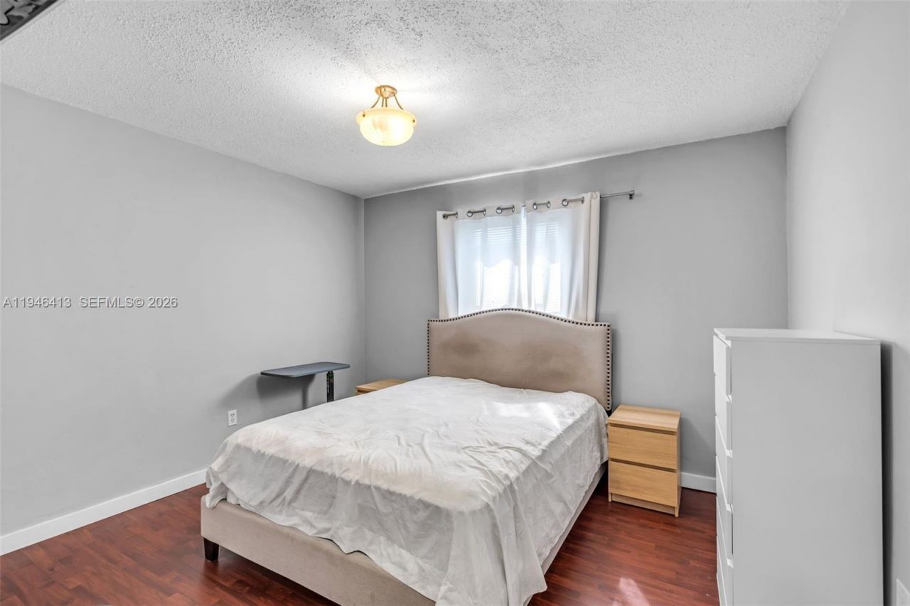 421 Florida Blvd, Miami, FL 33144 Photo