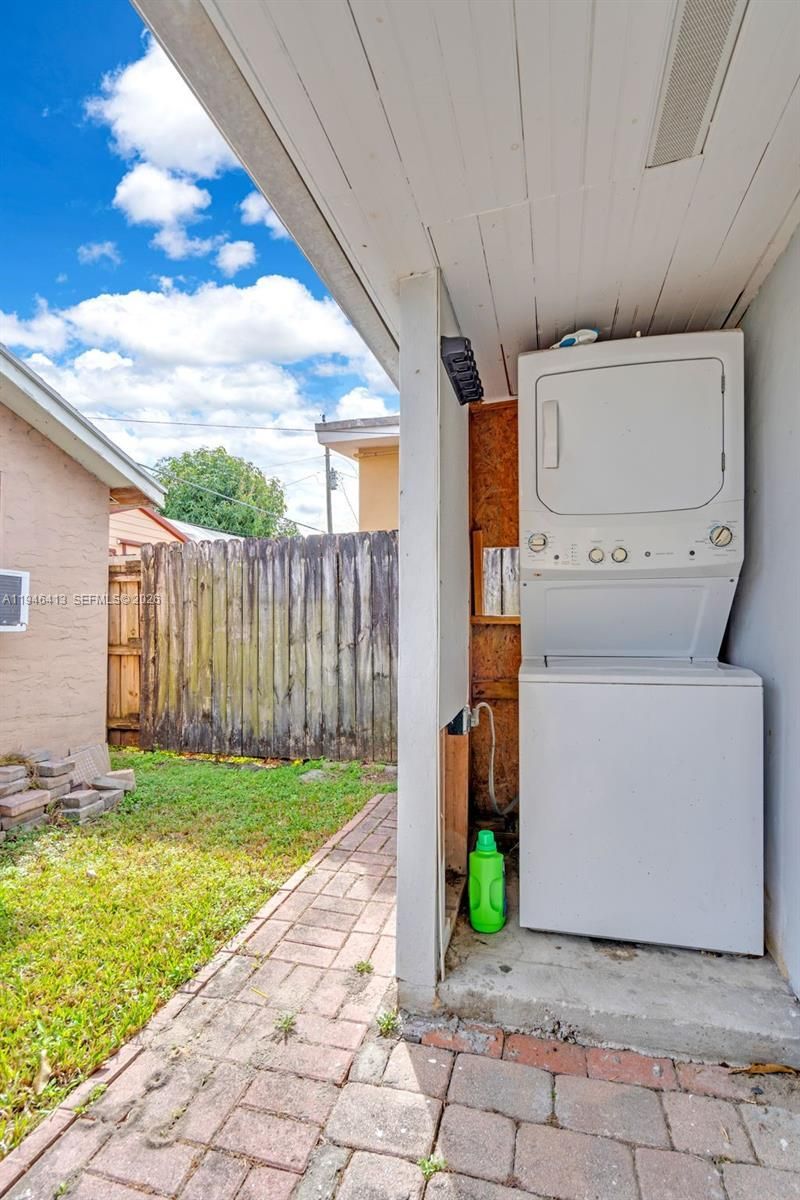 421 Florida Blvd, Miami, FL 33144 Photo