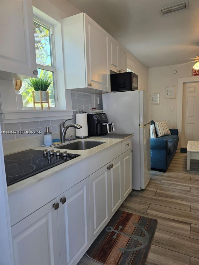 2733 Washington St , Hollywood, FL 33020 Photo