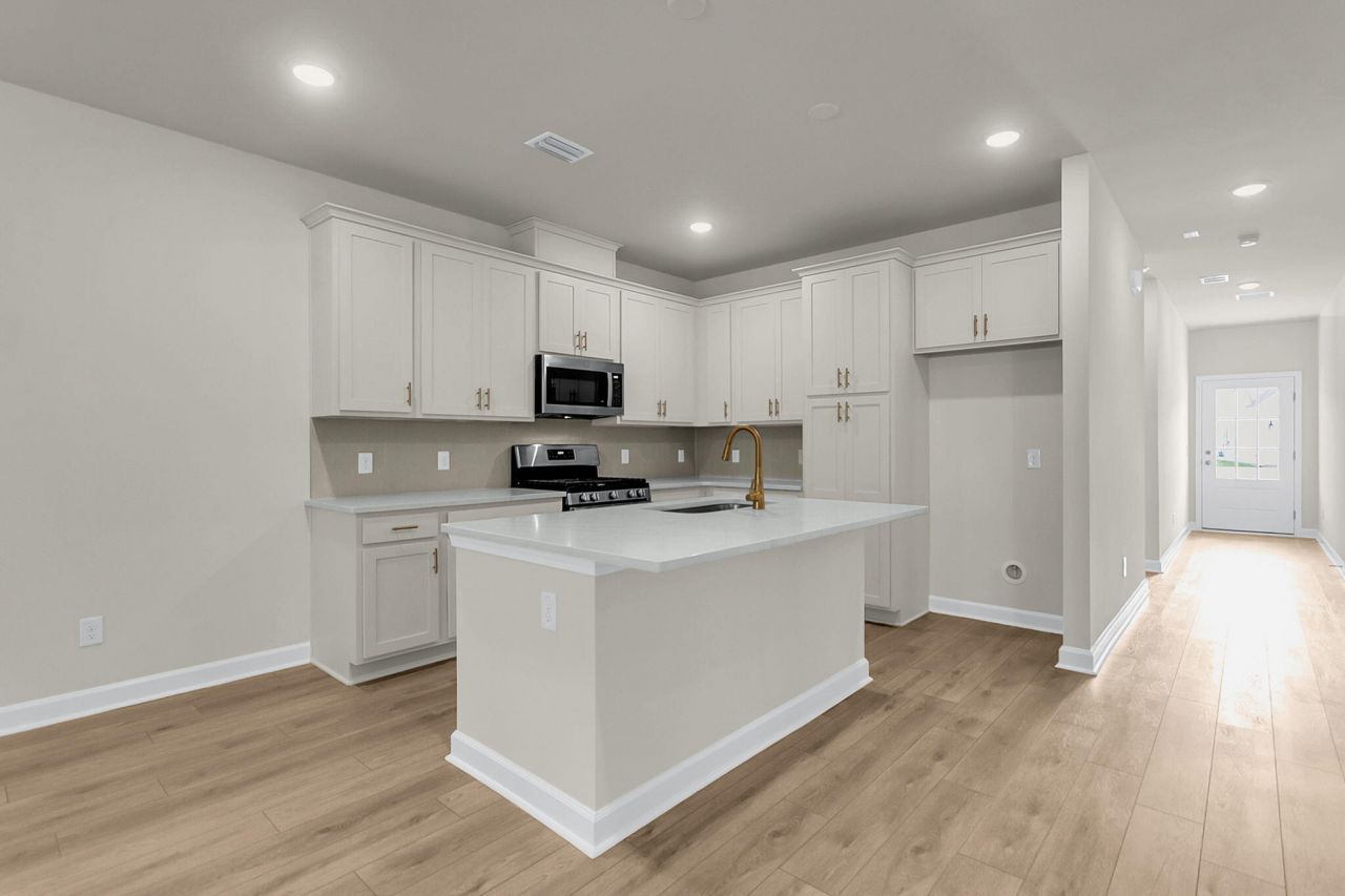 906 Dusk Drive Photo 8