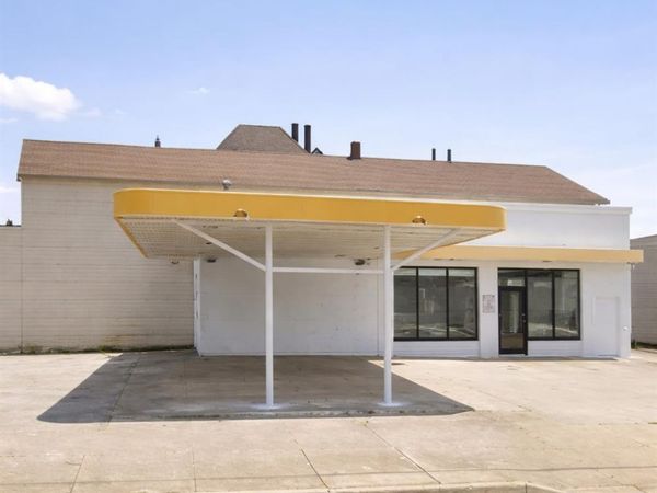 7 N Wolf Creek Street, Brookville, OH 45309