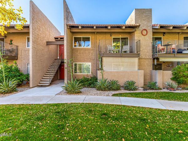 5525 E THOMAS Road, Unit O8, Phoenix, AZ 85018