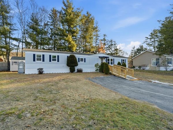 11 Lisa Circle, Merrimac, MA 01860