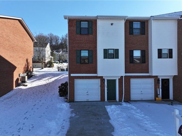 182 Woodhaven Dr, Seven Fields, PA 16046