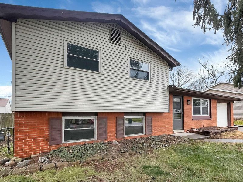 3118 Elmreeb Drive, Columbus, OH 43219 Photo 2