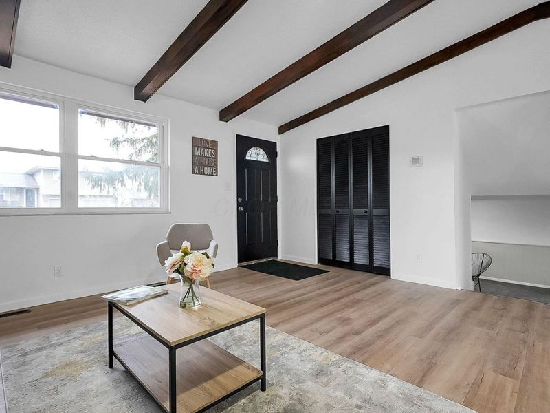 3118 Elmreeb Drive, Columbus, OH 43219 Photo 6