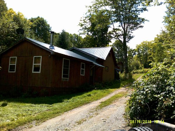 17 Kingsbury Road, Wellington, ME 04942