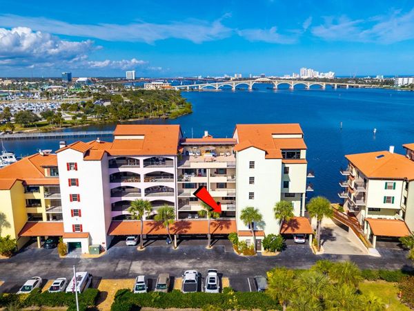 624 Marina Point Drive, Unit 6240, Daytona Beach, FL 32114