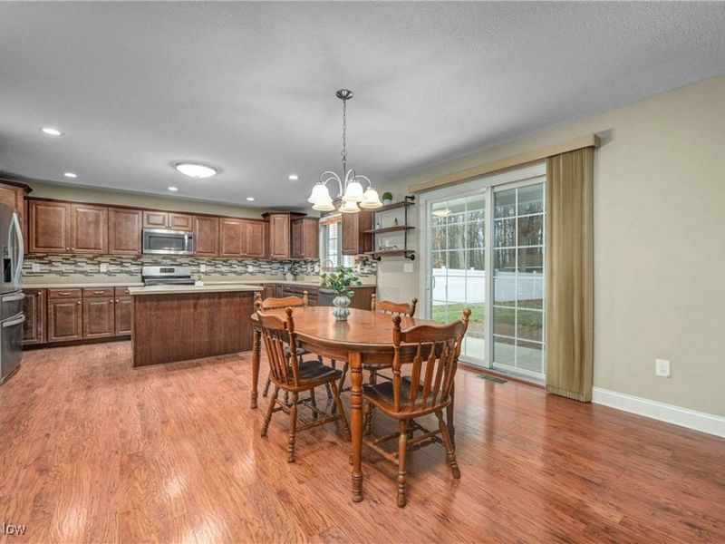 3654 Elizabeth Drive, Vermilion, OH 44089 Photo 10